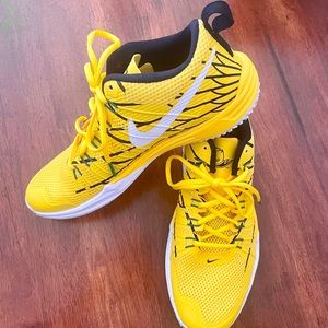 NEW Nike Men's Fly Lunarlon Oregon Ducks Win the Day Sneakers Size 11 NEVER WORN